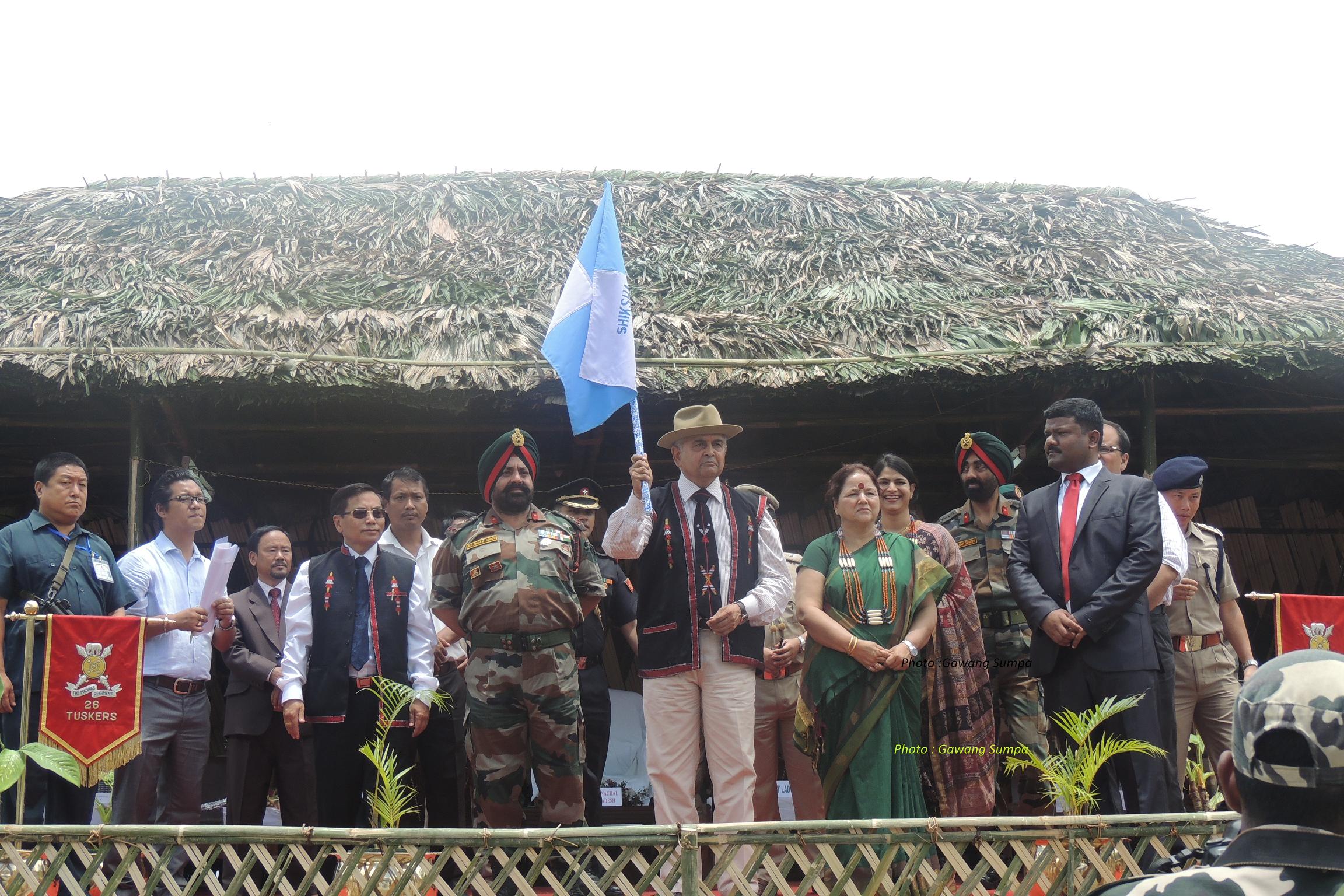 The Governor of Arunachal Pradesh Lt. Gen (Retd) Nirbhay Sharma flagging off the �Shiksha Ka Haq Abhiyan� Rath and launching the Education Awareness Mission at Khonsa:08/06/2013