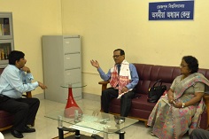 The Governor of Arunachal Pradesh Shri JP Rajkhowa delivering a special lecture on �Sankaradeva in the Koch Kingdom� at the Tezpur University, Tezpur, Assam on 23rd September 2015
