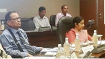 The Governor of Arunachal Pradesh Shri JP Rajkhowa with Hon�ble Minister of External Affairs, Government of India Smt Sushma Swaraj during the meeting of the Governors of North Eastern Region on Act  East Policy at New Delhi on 6th October 2015.