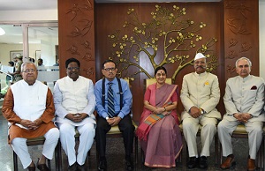 The Governor of Arunachal Pradesh Shri JP Rajkhowa with Hon�ble Minister of External Affairs, Government of India Smt Sushma Swaraj during the meeting of the Governors of North Eastern Region on Act  East Policy at New Delhi on 6th October 2015.