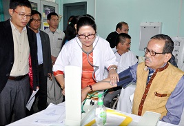 The Governor of Arunachal Pradesh Shri JP Rajkhowa in the inaugural function of the Health Mela cum Awareness Camp, organised by Arunachal Pradesh Building and other construction workers� welfare board (APB&OCWWB), at Raj Bhavan Dispensary, Itanagar on 22nd November 2015.