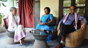 The Governor of Arunachal Pradesh Shri JP Rajkhowa and First Lady of the State Smt Rita Rajkhowa with senior citizen Smt Minoti Riba at Al-Fresco, E Sector, Naharlagun on 11th June 2016. 