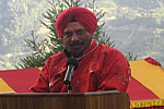 Governor addressing the people on the occasion of unveiling of Shivaji Maharaj's statue